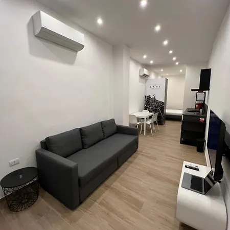Πανσιόν Citywise Vittorio - Independent Near Station