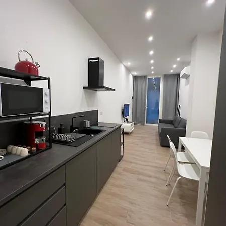 Citywise Vittorio - Independent Near Station Πανσιόν